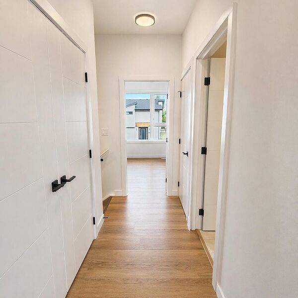 Calgary 2 bedrooms Townhouse for rent. Property photo: 744500-2