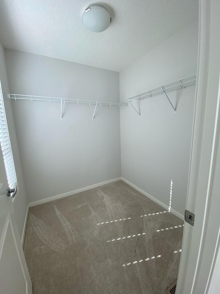 Calgary 2 + Den bedrooms Townhouse for rent. Property photo: 744501-1