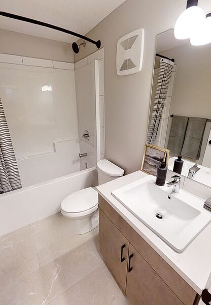 Calgary 2 + Den bedrooms Basement for rent. Property photo: 744529-3