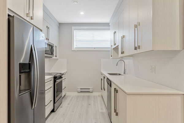 Calgary 1 bedroom Basement for rent. Property photo: 744607-2