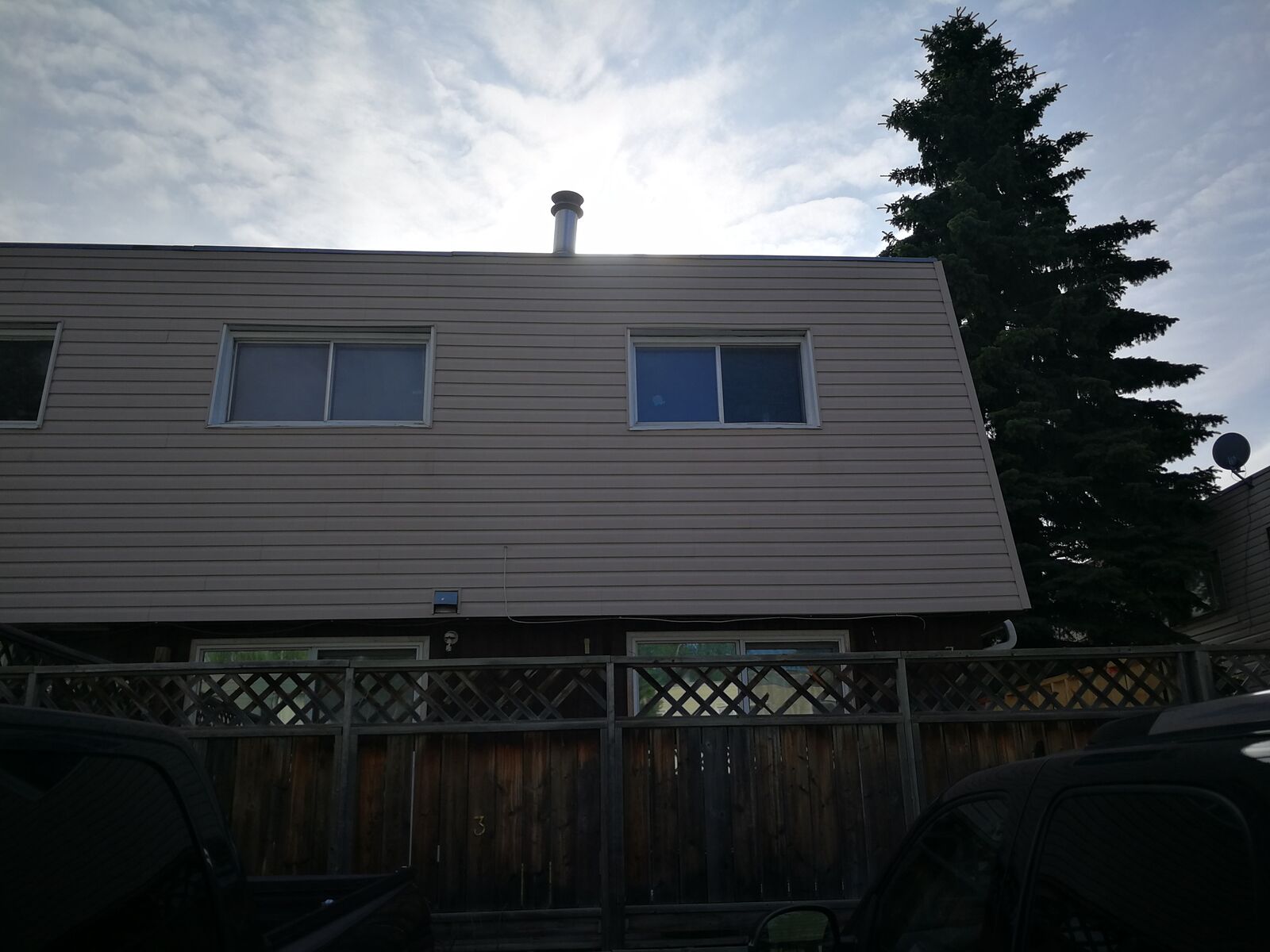 Calgary 3 bedrooms Townhouse for rent. Property photo: 744628-1