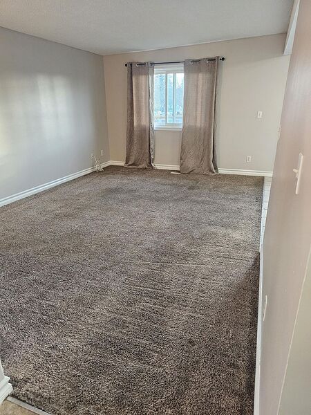 Calgary 3 bedrooms Fourplex for rent. Property photo: 744761-3