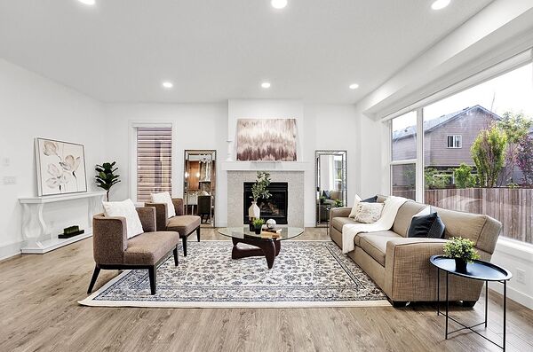 Calgary 4 bedrooms House for rent. Property photo: 744802-2