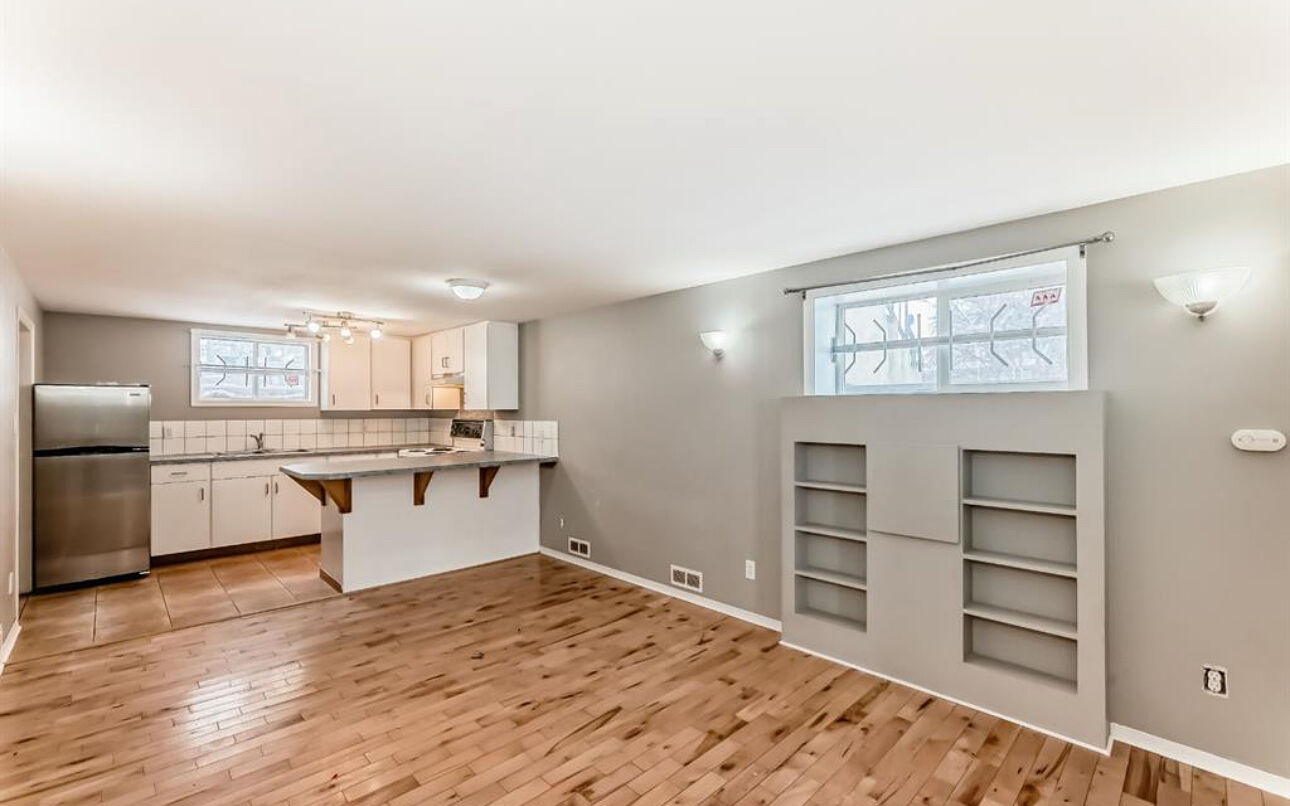 Calgary 2 bedrooms Basement for rent. Property photo: 744816-1