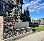 Freshly-painted cosey 2 Bedroom apartment in Panorama Hills NW