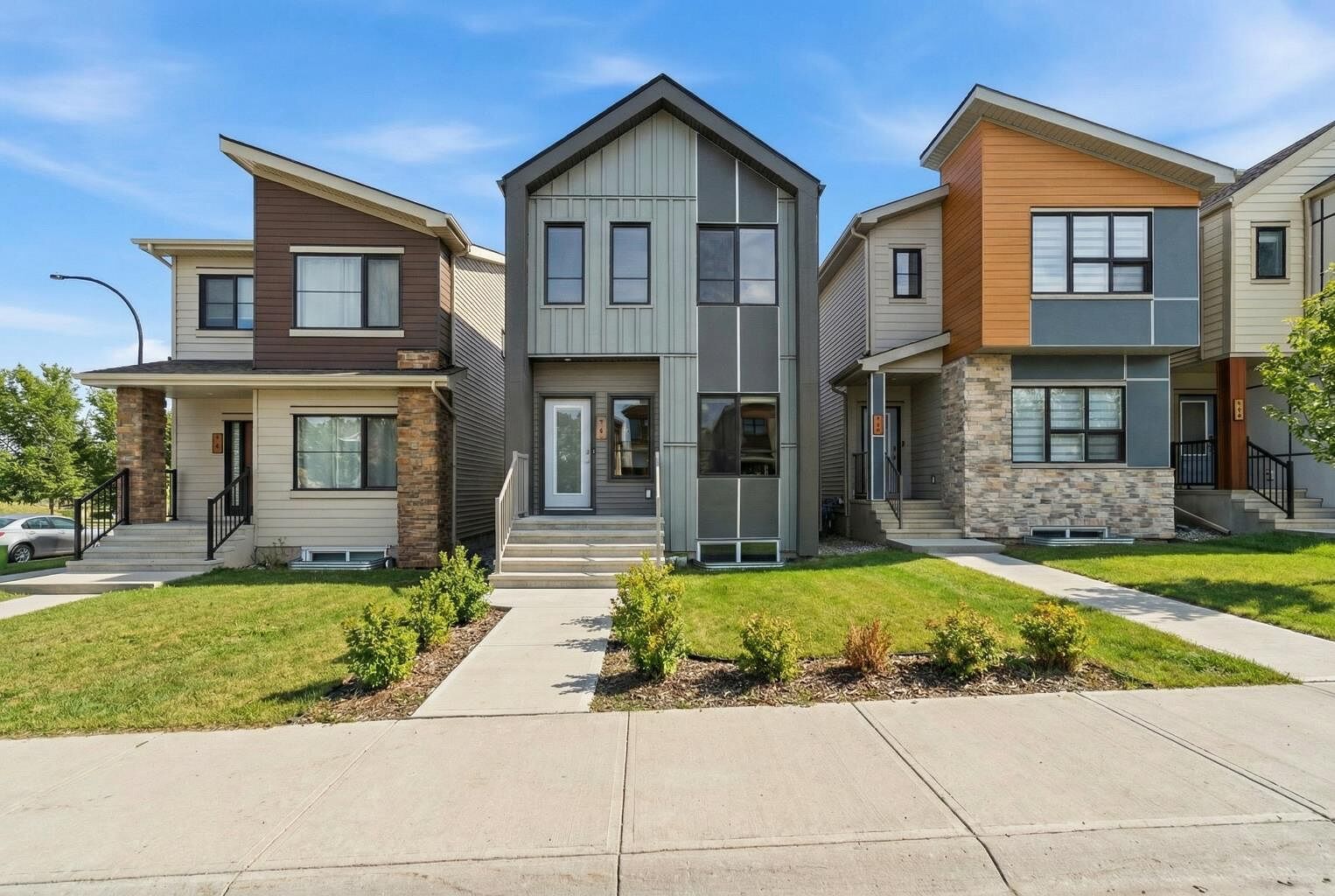Calgary 4 bedrooms House for rent. Property photo: 744944-1