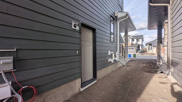 Calgary 2 bedrooms Basement for rent. Property photo: 745158-3