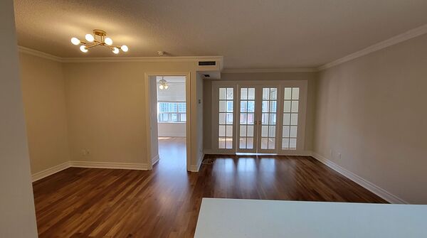 Toronto 2 bedrooms Condo Unit for rent. Property photo: 745159-3