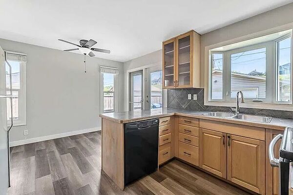 Calgary 2 bedrooms Main Floor for rent. Property photo: 745182-3