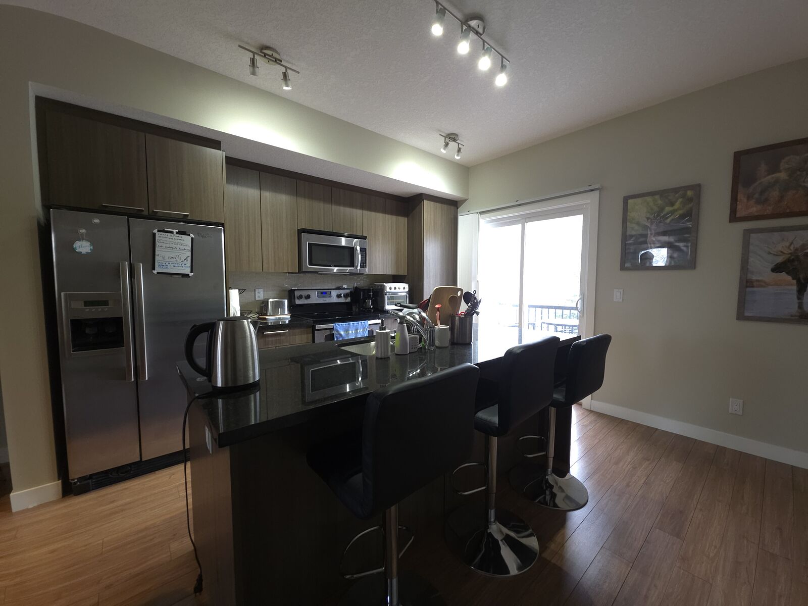 Calgary 2 + Den bedrooms Townhouse for rent. Property photo: 745287-1