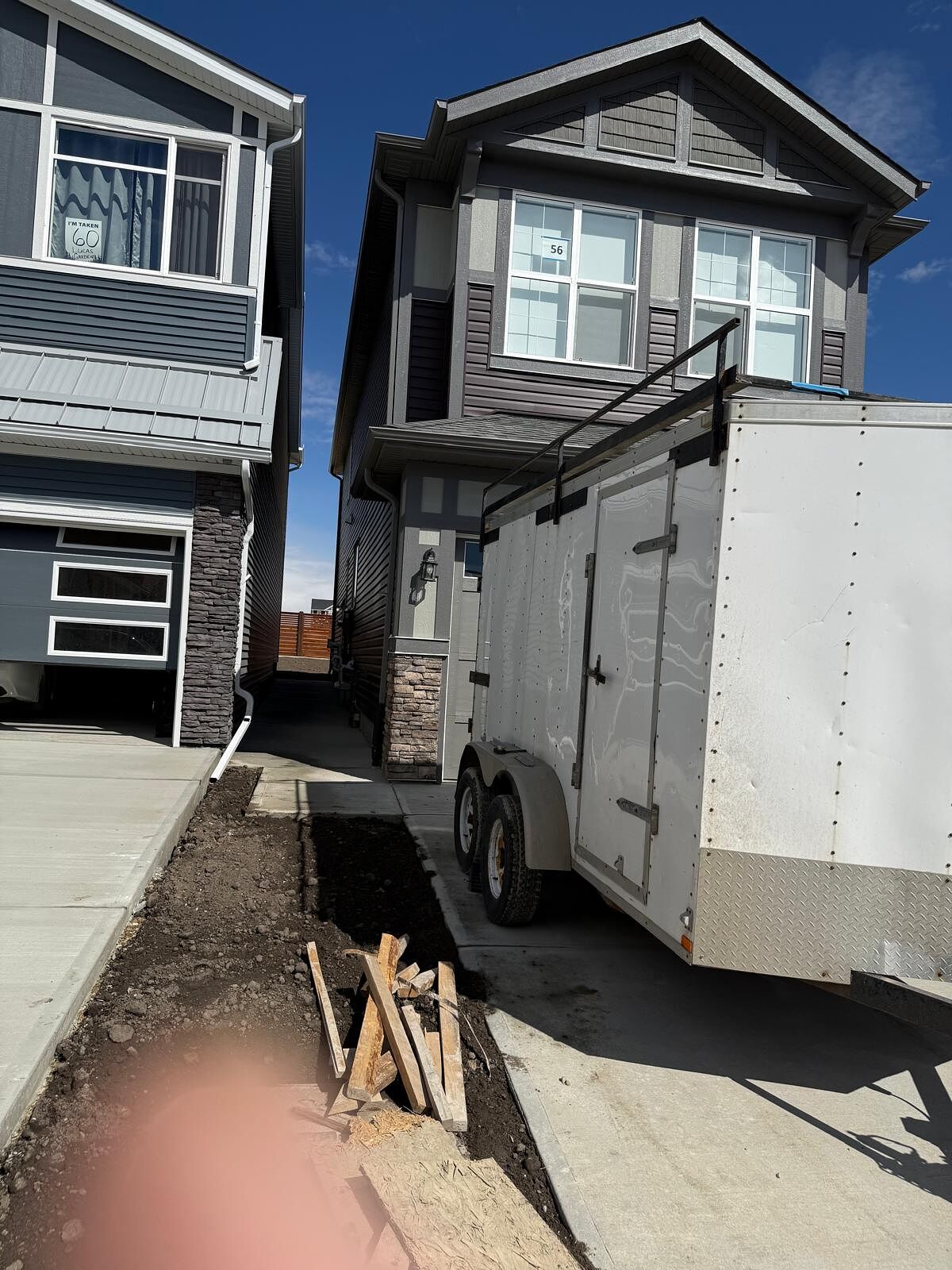 Calgary 2 bedrooms Basement for rent. Property photo: 745327-1