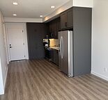 BEAUTIFUL One Bedroom Suite in the heart of the UNIVERSITY DISTRICT