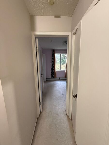 Calgary 1 + Den bedrooms Condo Unit for rent. Property photo: 745503-2