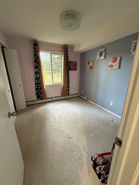 Calgary 1 + Den bedrooms Condo Unit for rent. Property photo: 745503-3