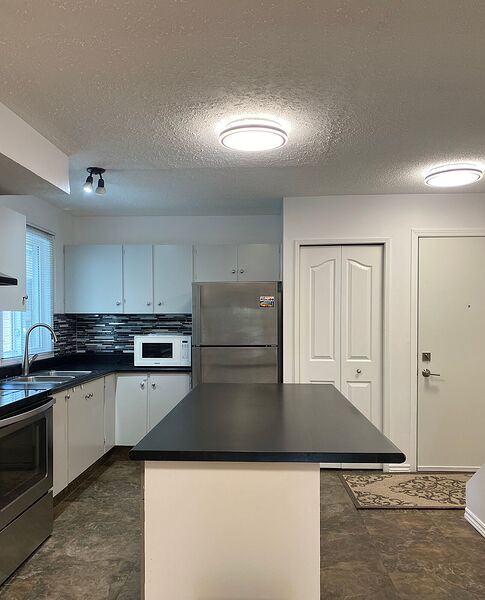 Calgary 3 bedrooms House for rent. Property photo: 745533-3