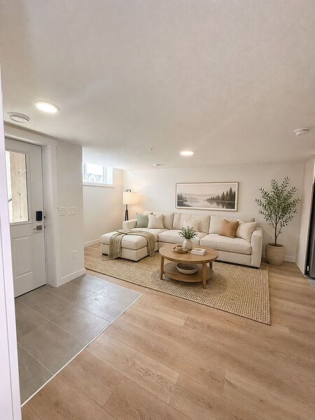 Calgary 1 bedroom Basement for rent. Property photo: 745534-2