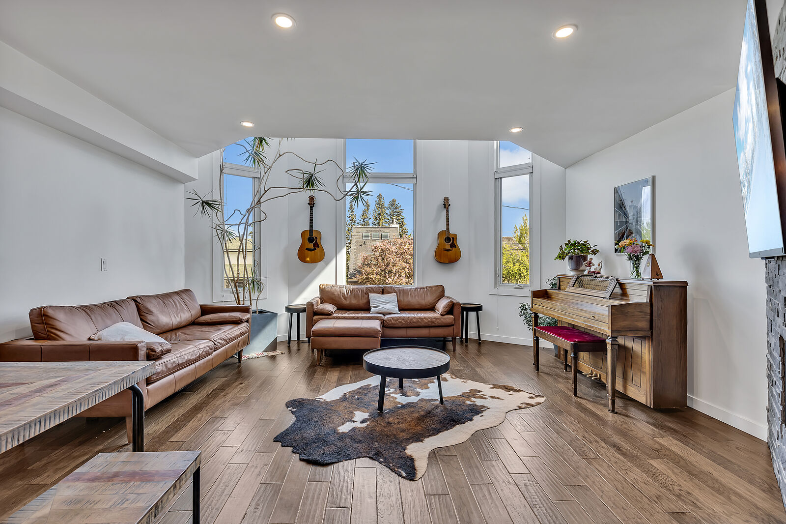 Calgary 3 bedrooms House for rent. Property photo: 745587-1