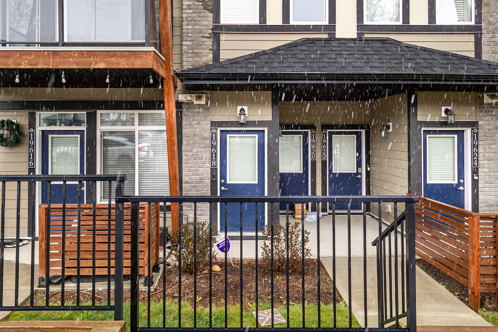 Calgary 3 bedrooms Townhouse for rent. Property photo: 745607-1