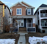 SPACIOUS 5 BED, 3.5 BATH, 2 STOREY SINGLE FAMILY HOME W/A FULLY DEVELOPED BASEMENT IN THE COMMUNITY OF CRANSTON — Calgary, Calgary