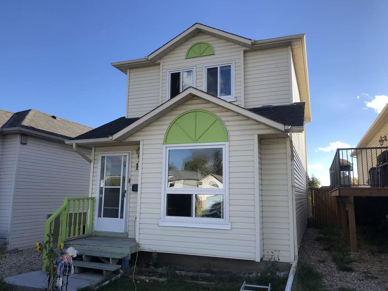Calgary 3 bedrooms House for rent. Property photo: 745646-1
