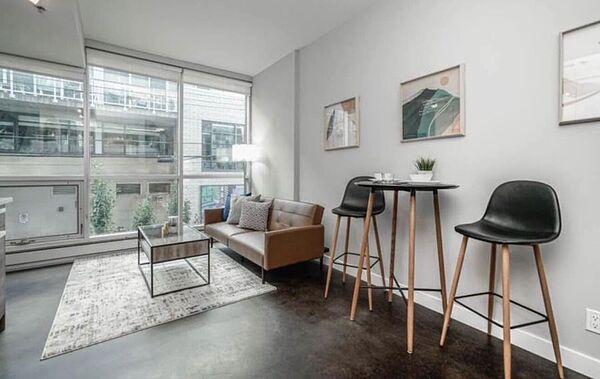 Calgary 1 bedroom Condo Unit for rent. Property photo: 745696-2