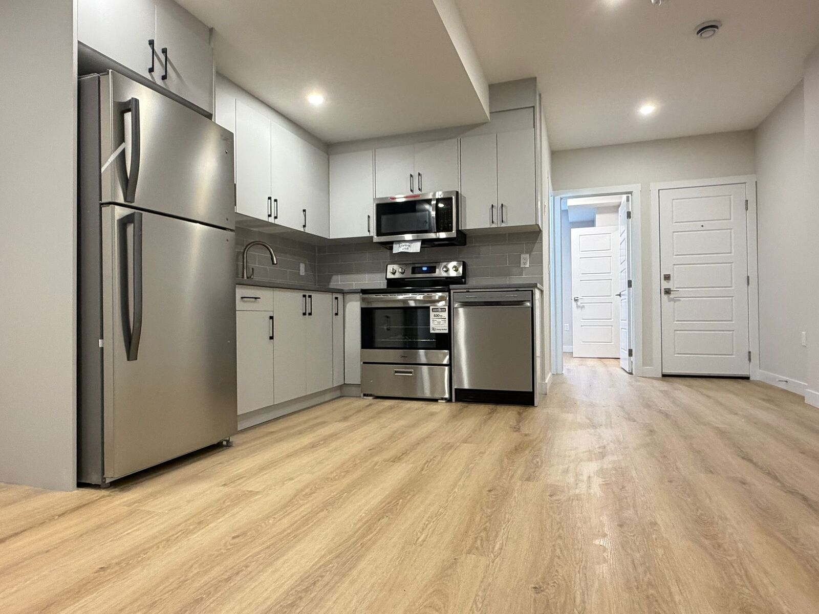 Calgary 2 bedrooms Basement for rent. Property photo: 745821-1