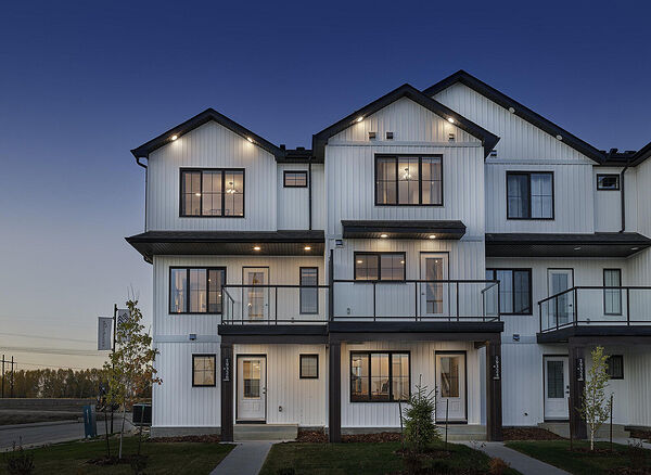 Edmonton 2 bedrooms Townhouse for rent. Property photo: 745894-2