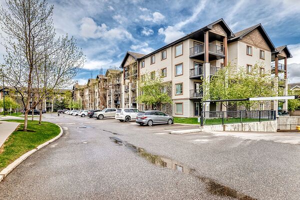 Calgary 1 bedroom Condo Unit for rent. Property photo: 745926-3