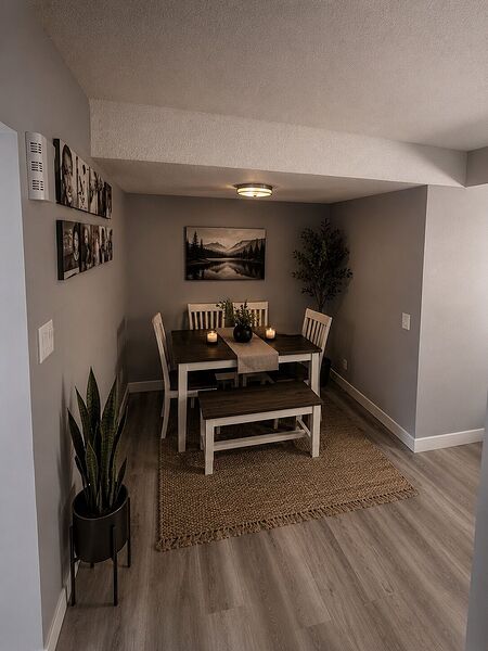 Calgary 4 bedrooms Townhouse for rent. Property photo: 745941-2