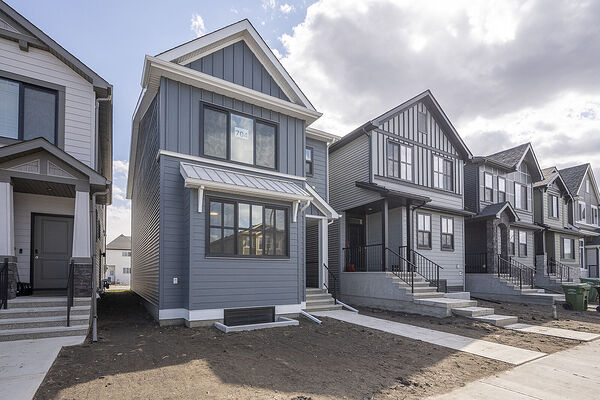 Calgary 3 bedrooms House for rent. Property photo: 745945-2