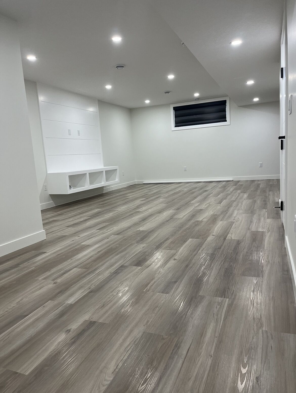 Calgary 2 + Den bedrooms Basement for rent. Property photo: 746027-1