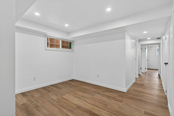 Calgary 2 bedrooms Fourplex for rent. Property photo: 746218-2