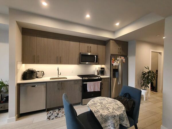 Calgary 2 bedrooms Condo Unit for rent. Property photo: 746224-2