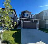 3 Bed+Den 3 Bath  Main Floor