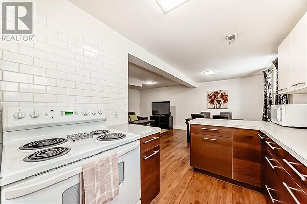 Calgary 2 bedrooms Basement for rent. Property photo: 746310-3