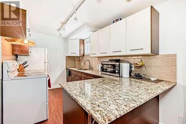 Calgary 2 bedrooms Basement for rent. Property photo: 746315-2