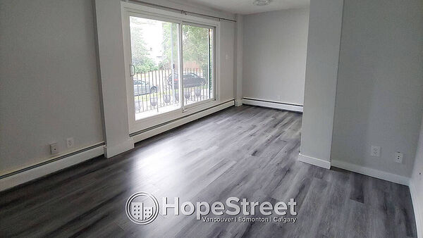 Calgary 1 bedroom Condo Unit for rent. Property photo: 746324-2