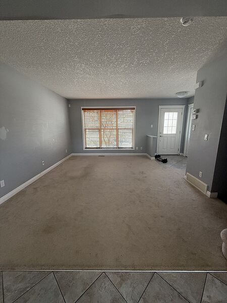 Calgary 3 bedrooms House for rent. Property photo: 746449-3