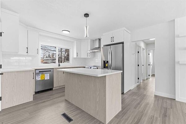 Calgary 3 bedrooms Main Floor for rent. Property photo: 746489-3