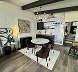 Modern renovated 2BR upper unit near C-Train. Vaulted ceilings, bright, Back Yar