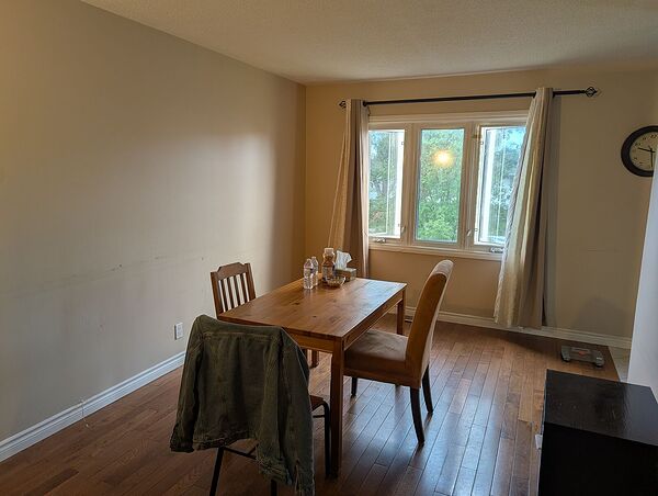 Calgary 2 + Den bedrooms Main Floor for rent. Property photo: 746572-3