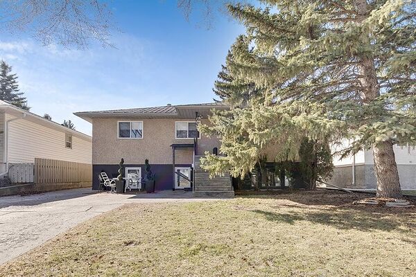 Calgary 3 bedrooms Room For Rent for rent. Property photo: 746628-3