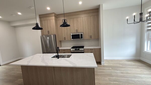 Calgary 3 bedrooms Townhouse for rent. Property photo: 746639-3