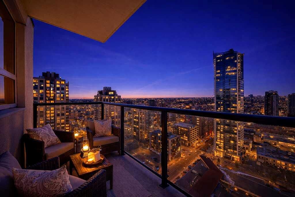 Calgary 2 bedrooms Condo Unit for rent. Property photo: 746663-1