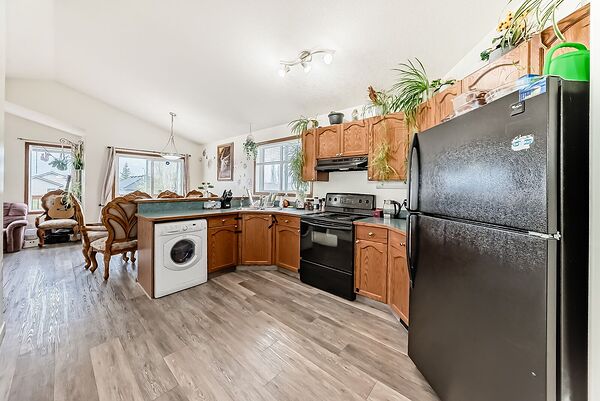 Calgary 2 bedrooms Main Floor for rent. Property photo: 746683-3
