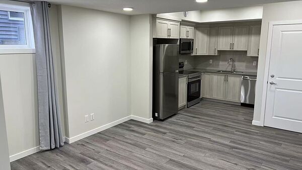 Calgary 2 bedrooms Basement for rent. Property photo: 746738-2