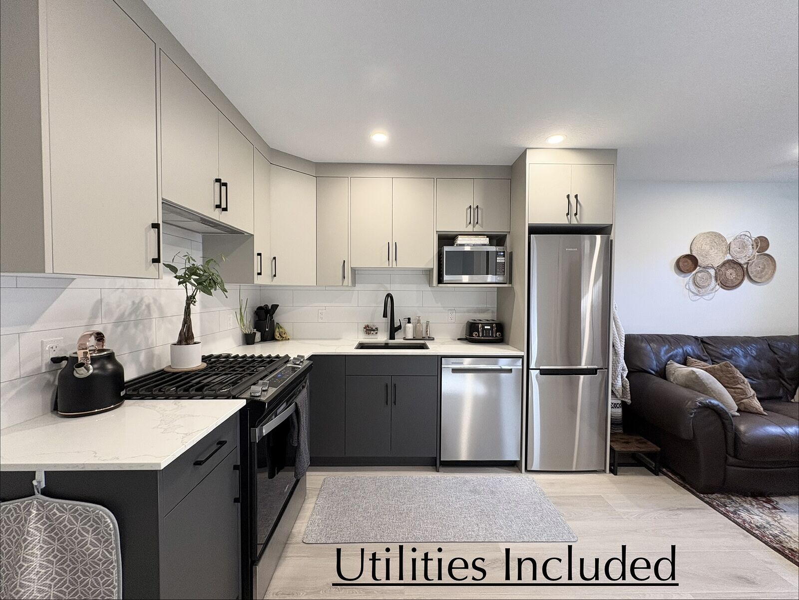 Calgary 1 bedroom Townhouse for rent. Property photo: 746760-1