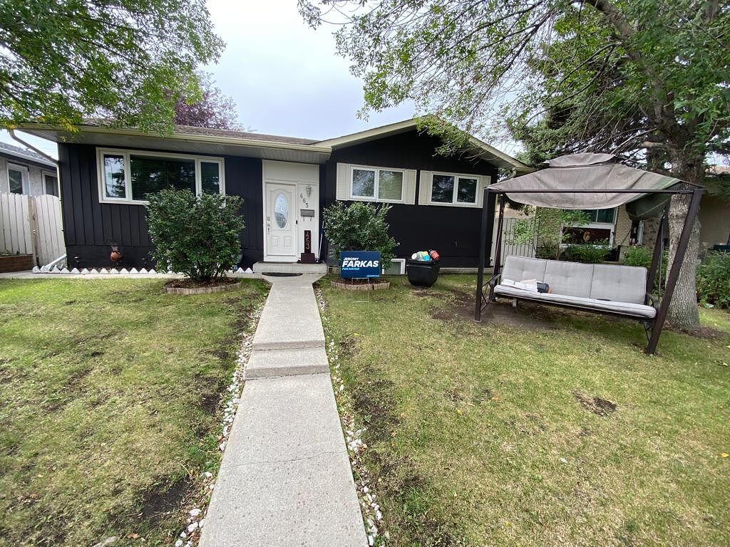 Calgary 1 + Den bedrooms Basement for rent. Property photo: 746770-1