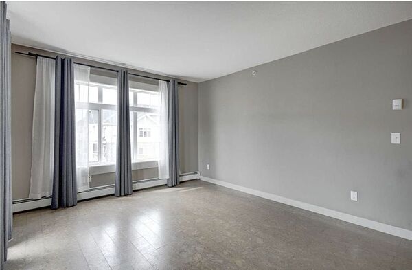 Calgary 2 bedrooms Condo Unit for rent. Property photo: 746834-2