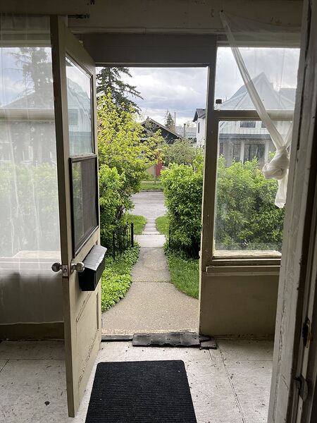 Calgary 3 bedrooms Room For Rent for rent. Property photo: 746912-3